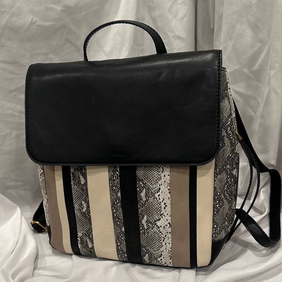 Fossil Black and Silver Snake-Print Mini Backpack S Fossil Felicity Backpack Python Snake Print White Black  main image 2